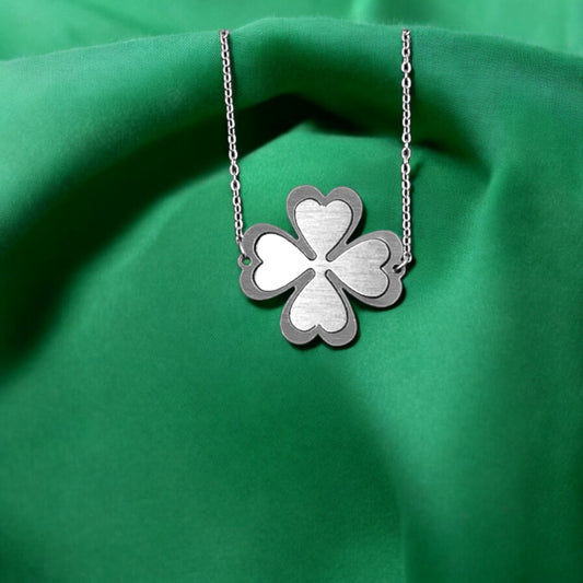 Κολιέ με αλυσίδα Elegant Lucky Clover
