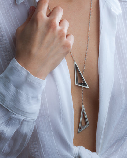 Κρεμαστό χωρίς κούμπωμα Illusion Assymetric Triangles