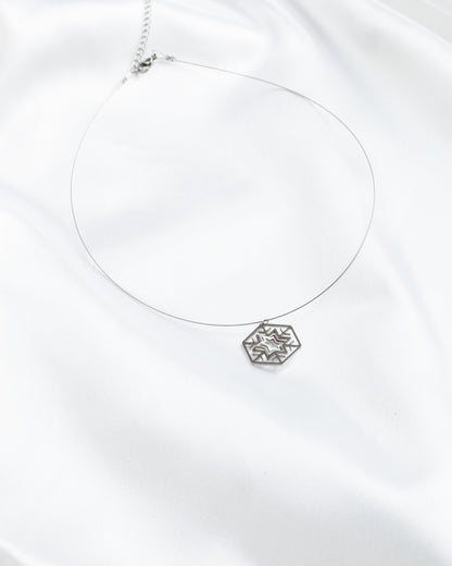 Κολιέ με ατσαλόσυρμα Illusion Snowflake mini