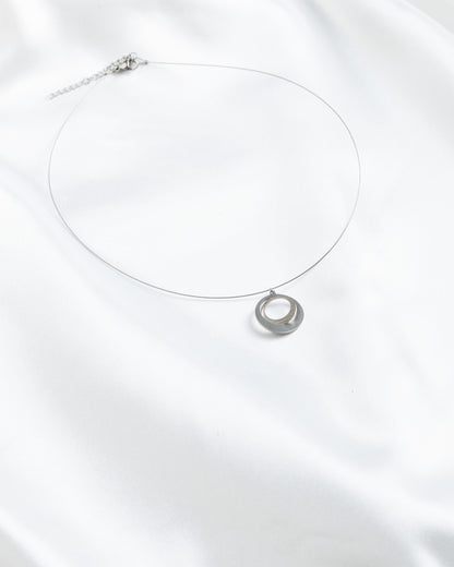 Κολιέ με ατσαλόσυρμα Elegant Circle