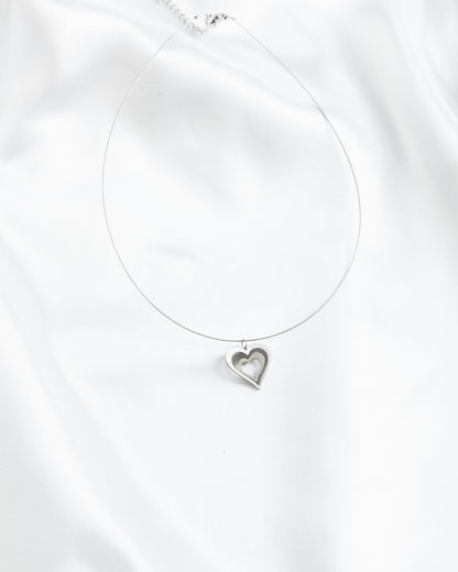 Κολιέ με ατσαλόσυρμα Illusion Love Heart